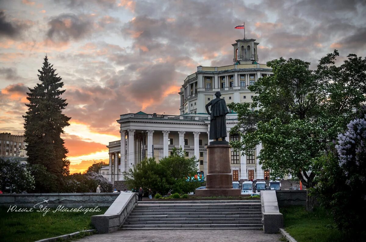 Театр Российской Советской армии. Театр Российской армии Москва. Центральный Академический театр Российской армии. Центральный Академический театр Российской армии Архитектор.