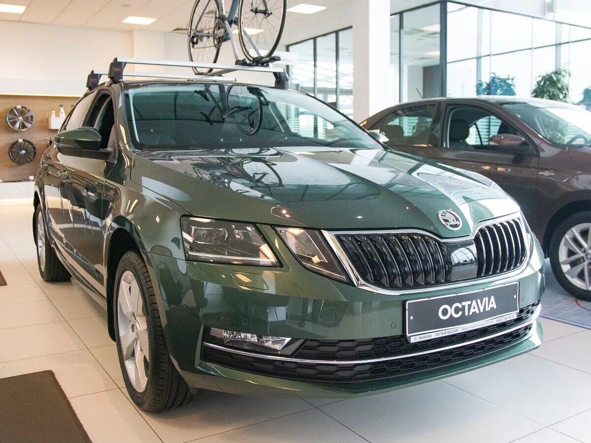 Skoda Octavia a7 зеленая. Skoda Octavia a8 Green. Skoda Octavia a8 Altair. Skoda Octavia 2022 зеленая. Skoda octavia цвета