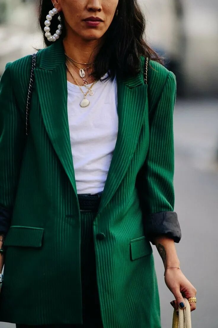 Блейзер zara зеленый. Зеленый яркий женский пиджак. Блейзер zara зеленый. Зеленый пиджак. Пиджак изумрудного цвета.