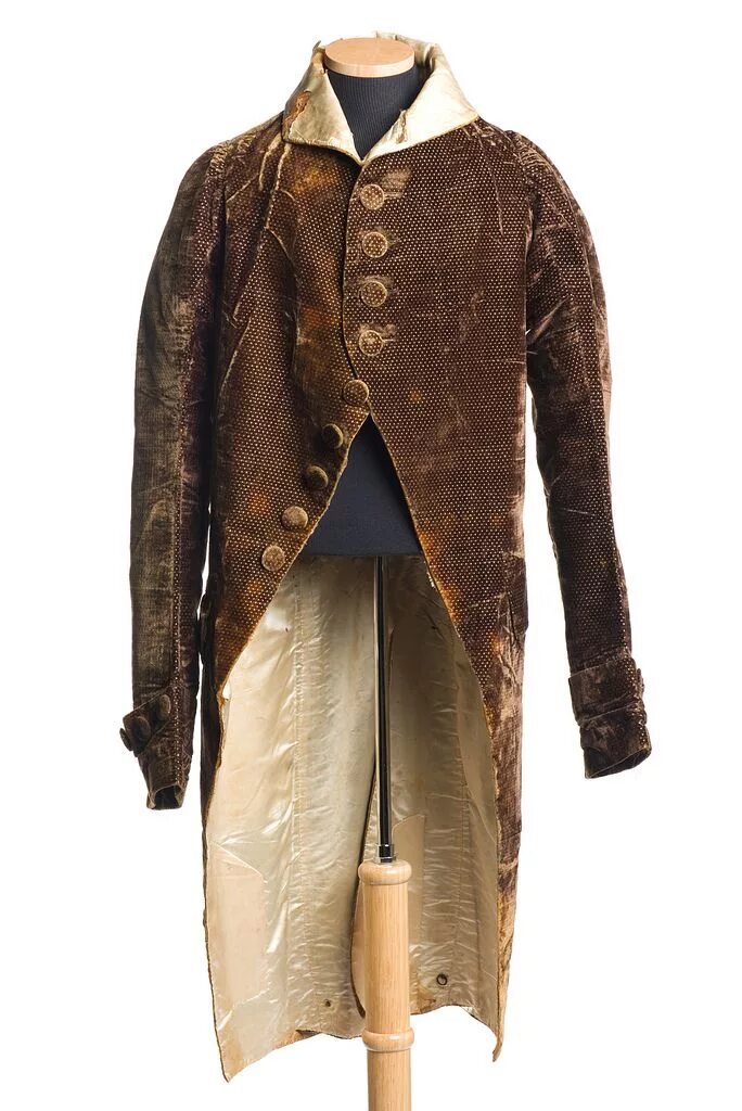Сюртук также считался. Сюртук 18 век. Сюртук 19 век Англия. Вельвет 18 век. Мужской костюм 19 века сюртук.