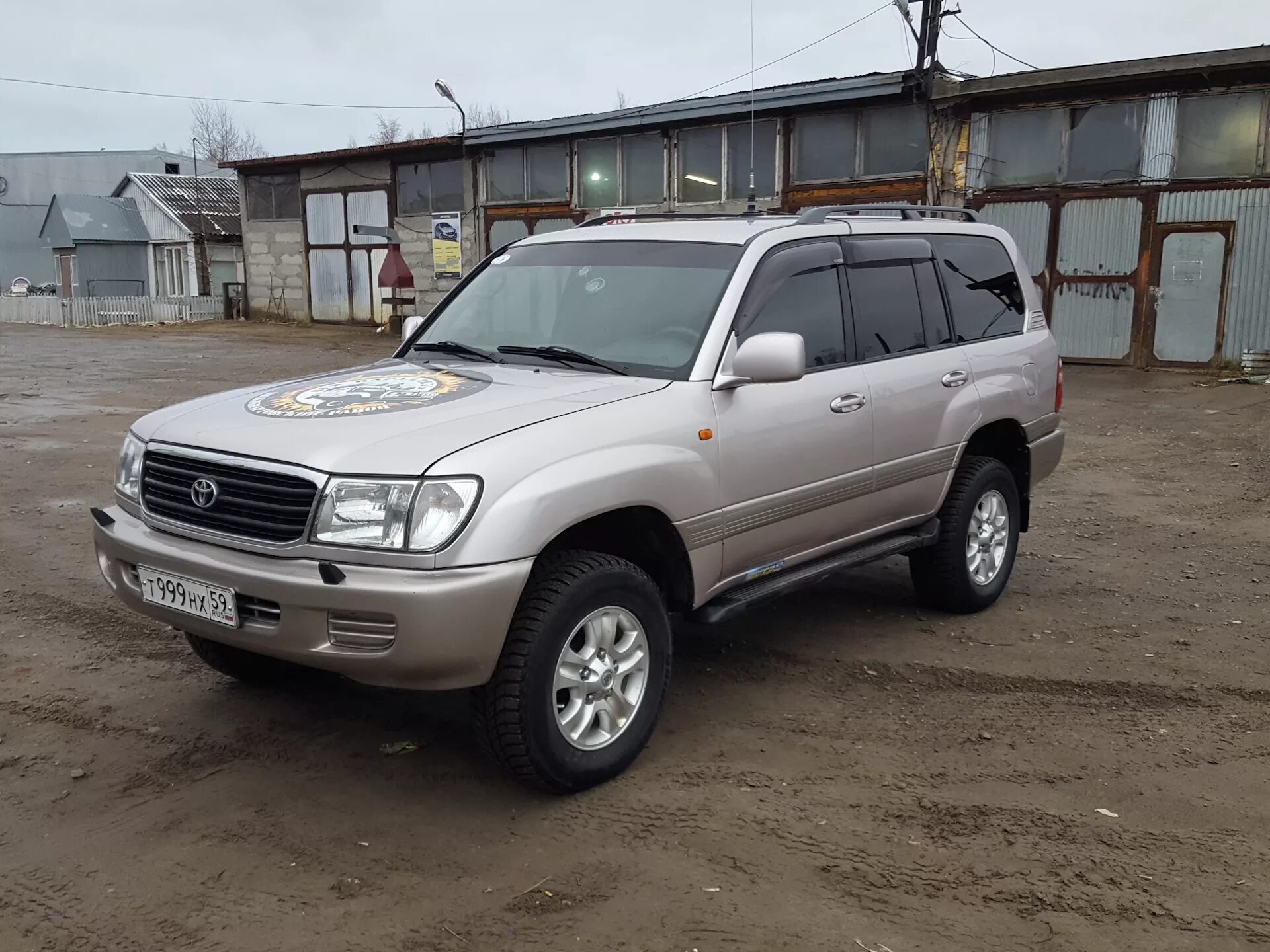 Toyota Land Cruiser 100. Toyota Land Cruiser 100 VX Limited. Для Toyota Land Cruiser 100 GXR. Toyota Land Cruiser 4.7 at VX.