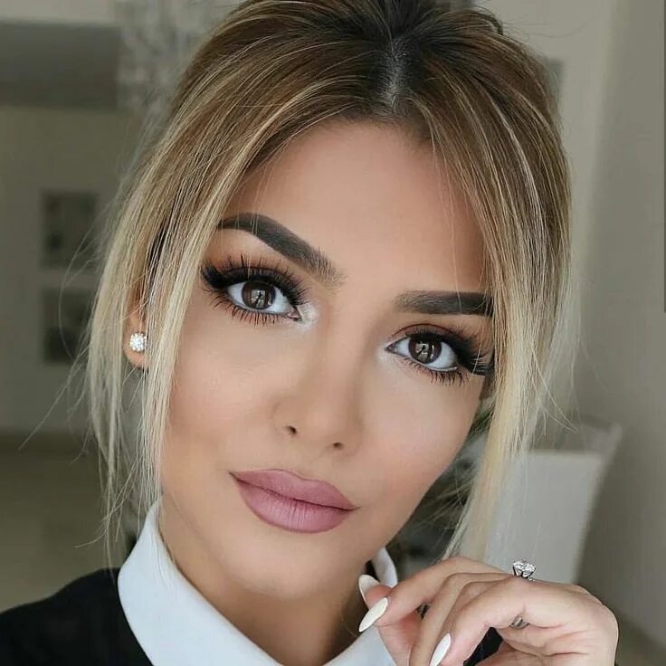 Short make up