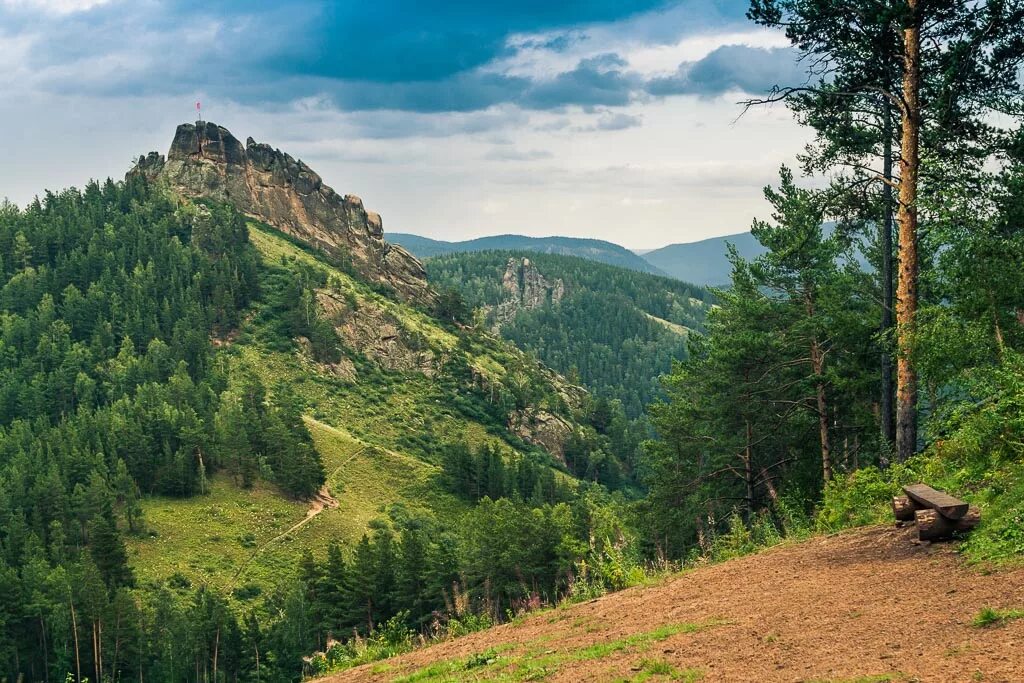 Какая природа в красноярске. Природный заповедник «столбы». Красноярский край. Государственный заповедник столбы Красноярск. Национальный парк столбы Красноярск. Красноярск Енисей. Столбы.