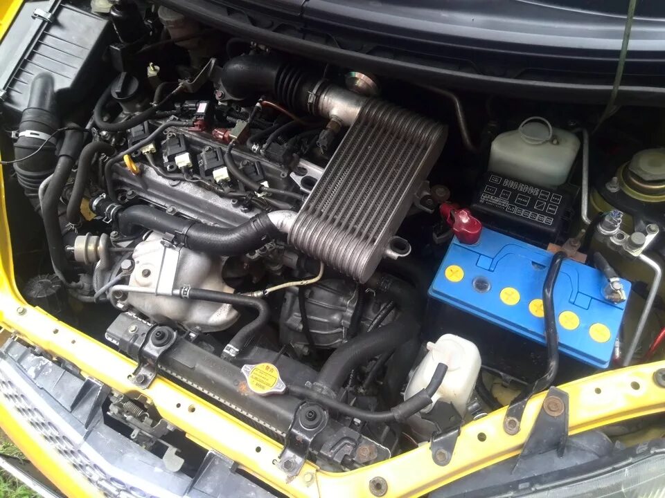 Шевроле 1.3 турбо. Дайхатсу YRV 1.3 турбо. Daihatsu YRV 1.3 Turbo мотор. Daihatsu YRV Turbo. Daihatsu YRV 1.3 Turbo подкапотное пространство.
