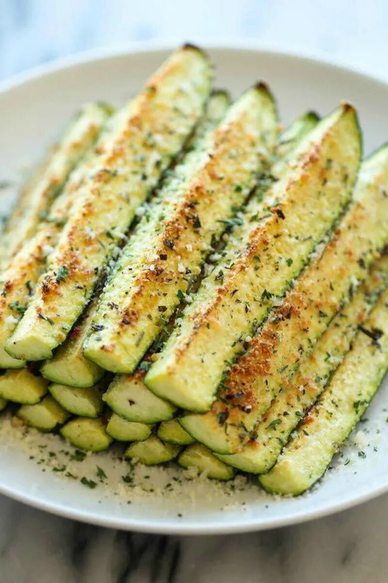 Цукини рецепты быстро и вкусно. Блюда из кабачков. запеченные кабачки. блюда из цукини. кабачки в духовке.