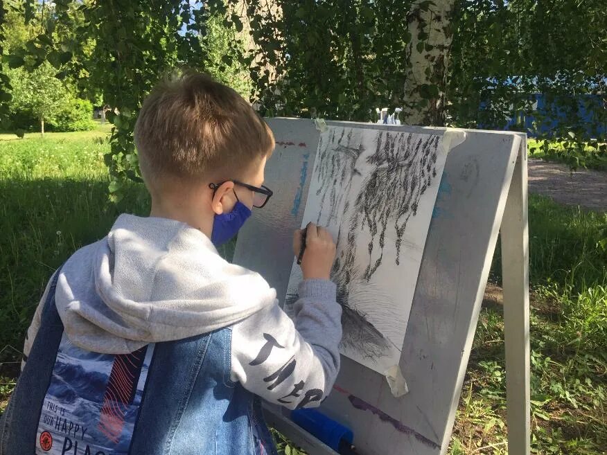 Пленэр в художественной школе. Художественный пленэр. пленэр в школе. пленэр в художке. дети на пленэре.