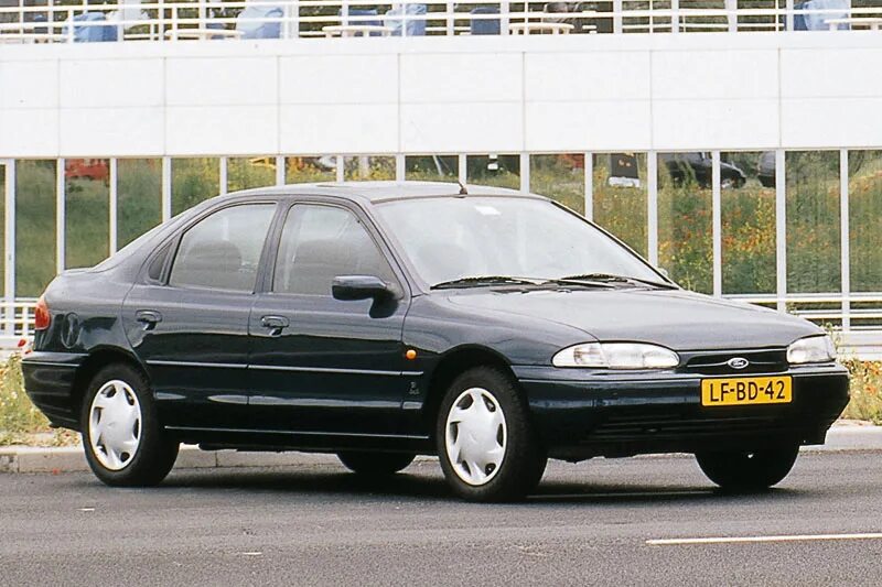 Форд мондео 1. Ford Mondeo 1996 седан. Ford Mondeo 1. Ford Mondeo 1 поколение. Форд Мондео 1994 седан.