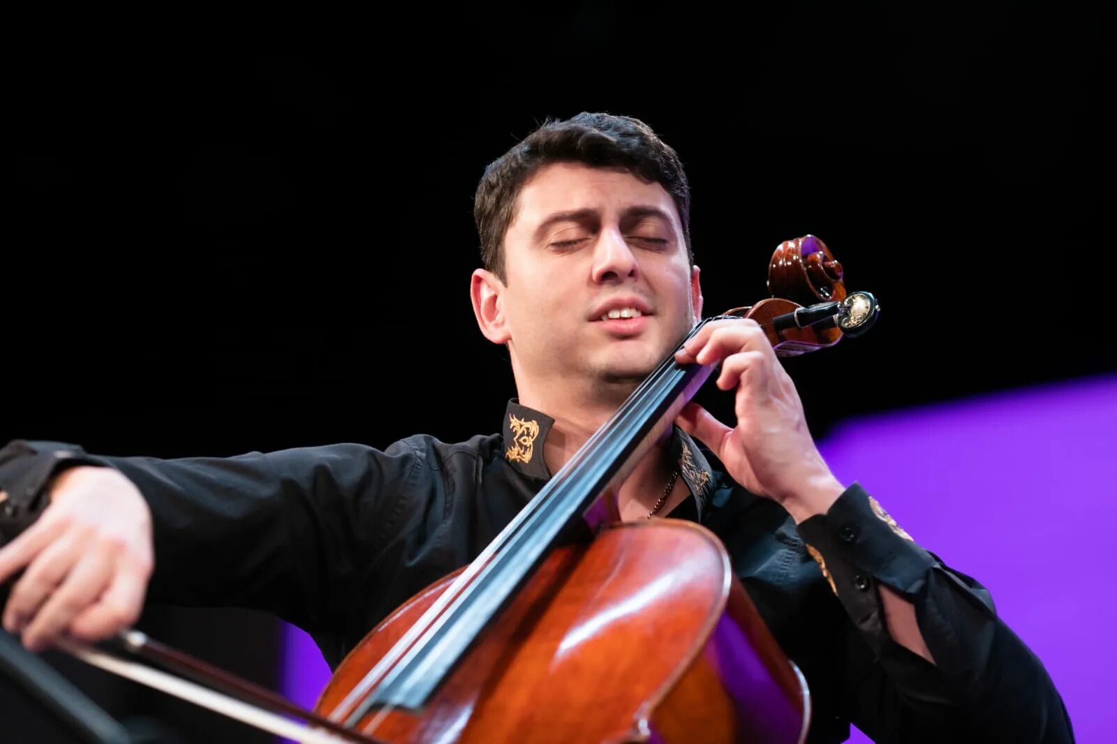 Р б музыка. Афиша пианист. Ноты картинки. Конкурс чайковского 2015. Композиторы башкортостана.