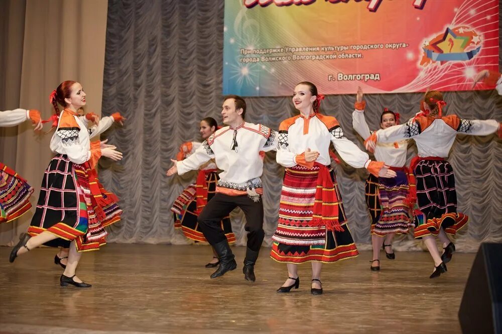 феерия волгоград ансамбль. феерия коллектив. феерический танец на день станицы. феерия кронштадт танцы. феерия петрозаводск ансамбль.