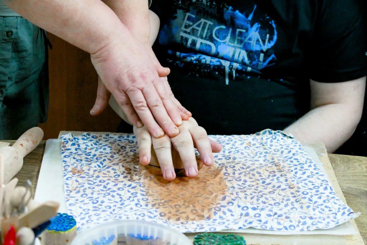 Дом особенных людей. Дом особенных людей. Дом особенных людей. Троицкая православная школа 7а. Дом особенных людей.