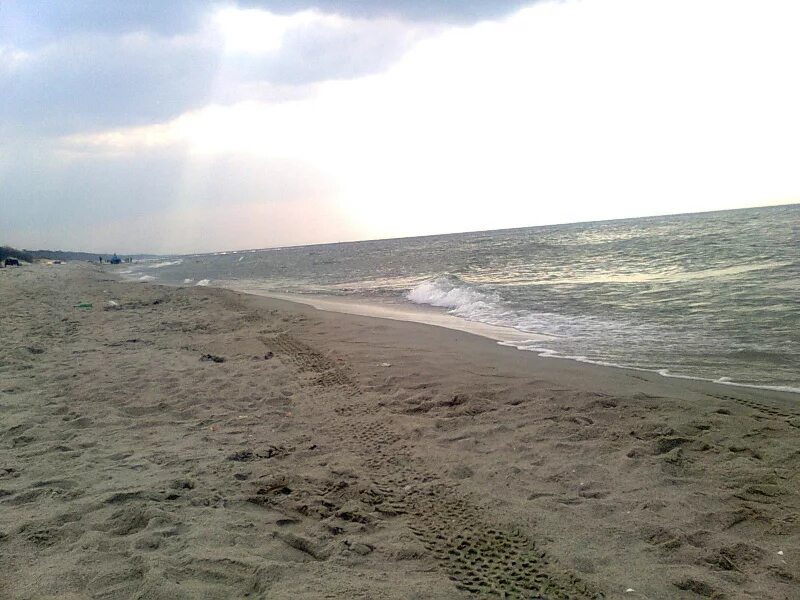 Зеленоградск санаторий зеленоградск. Калининград балтийское море зеленоградск. Балтийское море светлогорск. Море в калининграде в июне. Санаторий зеленоградск пляж.