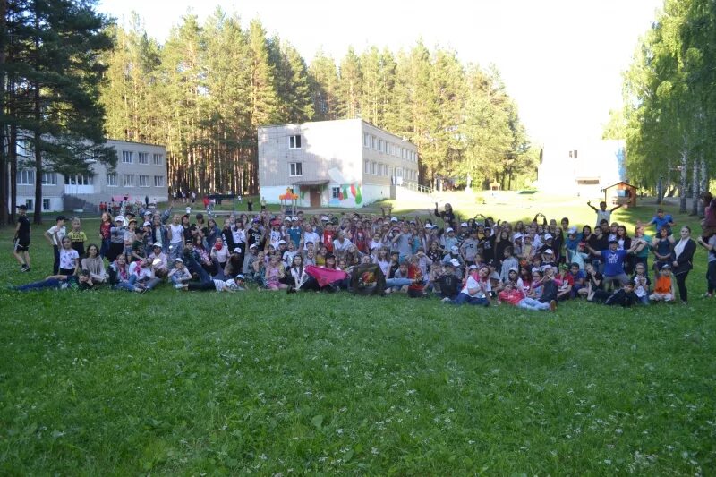 Дол рассветный. Рассветный Кадниково детский лагерь. Загородный лагерь Рассветный Екатеринбург. Лагерь Рассветный Екатеринбург 2023. Пионерский лагерь Рассветный Свердловская область.