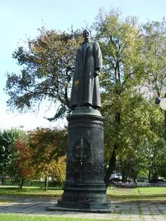 Памятник дзержинскому