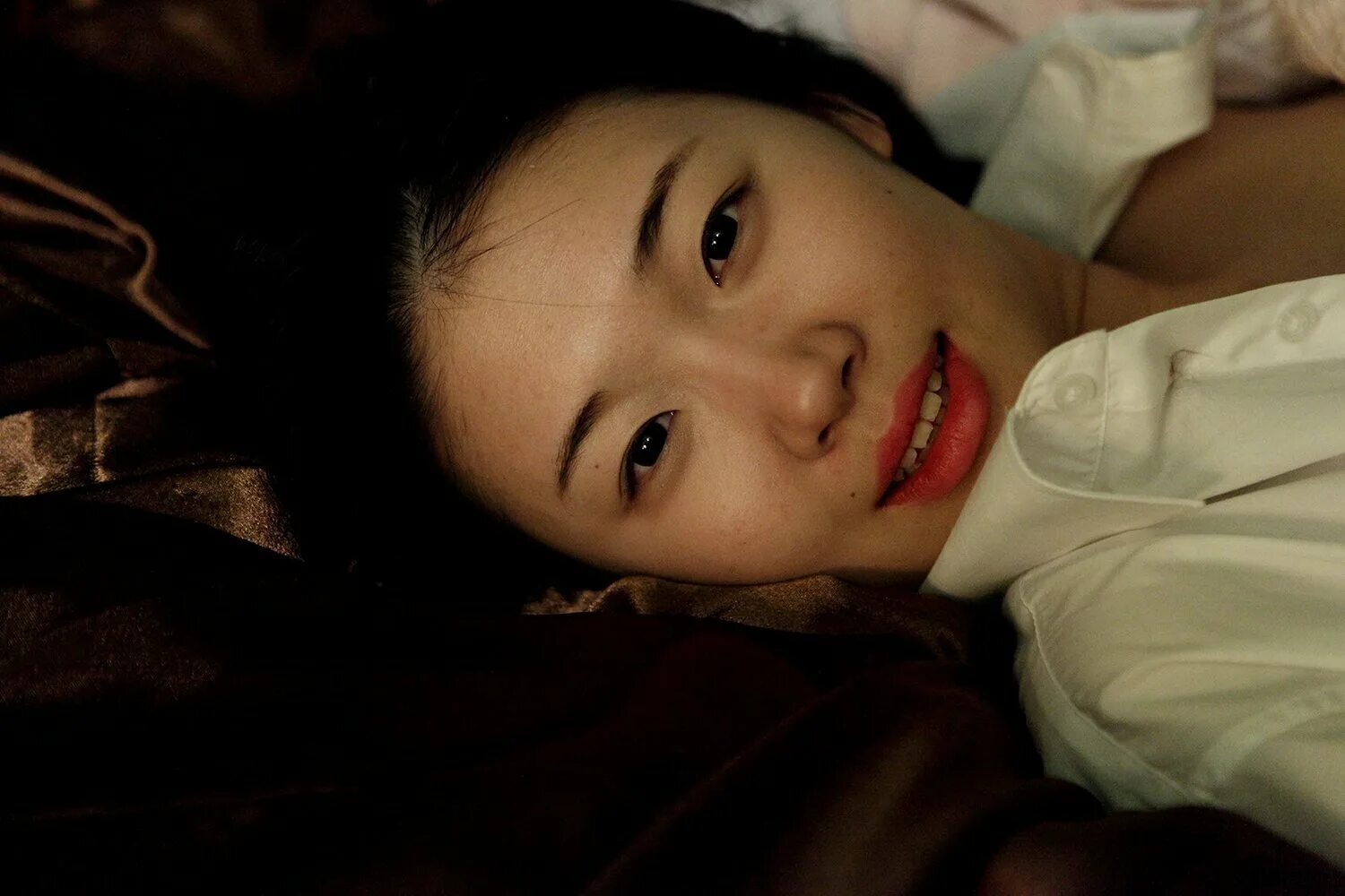 Молодая мама 3 дорама. Коляска прогулка. Young mother real 3 (2015) южная корея. Мамочки с детьми на прогулке. Фотосессия мама и дочка грудничок.