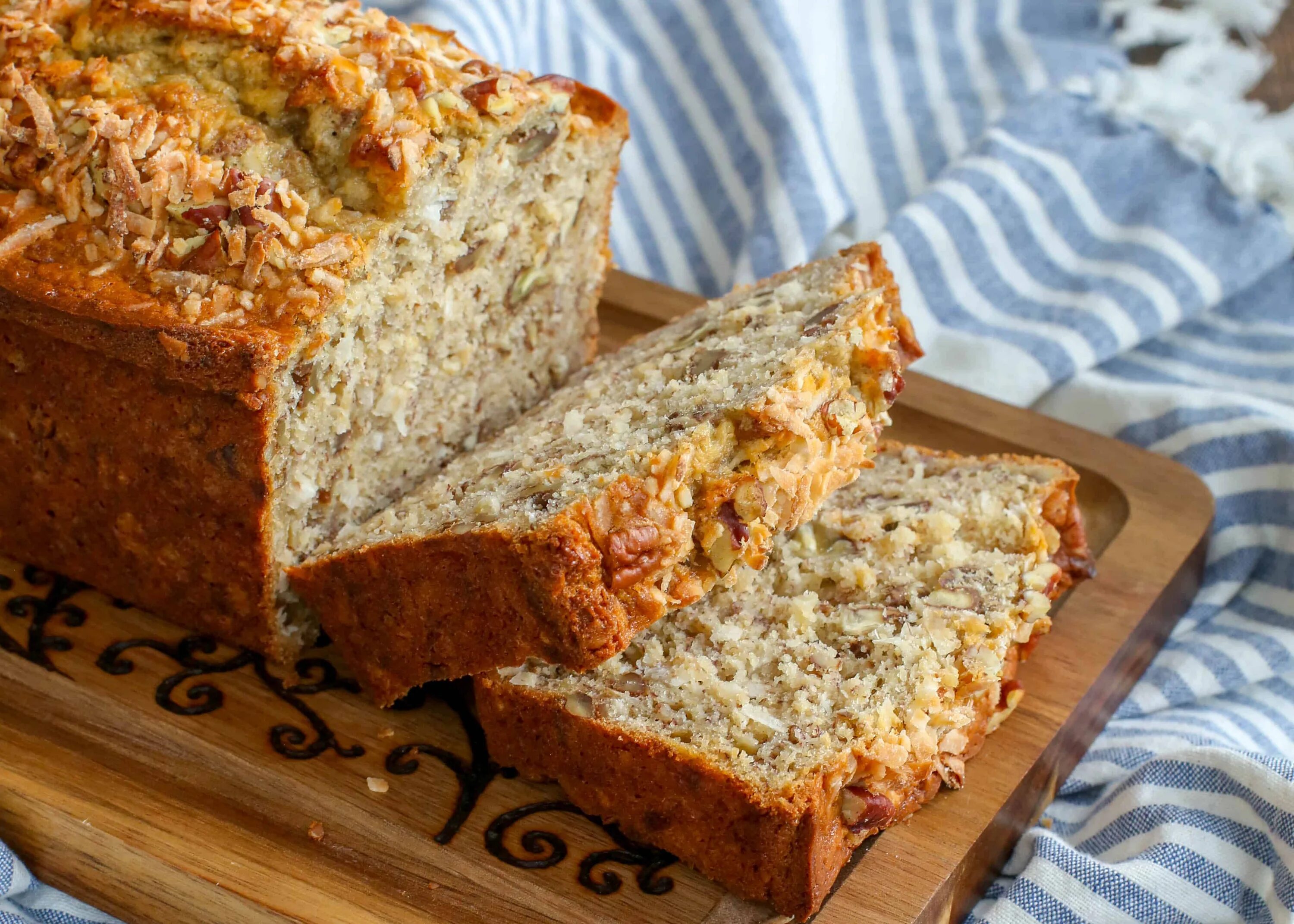 Zucchini bread. Кокосовый хлеб. Хлебцы с бананом. Pao low carb. Хлеб из миндальной муки.