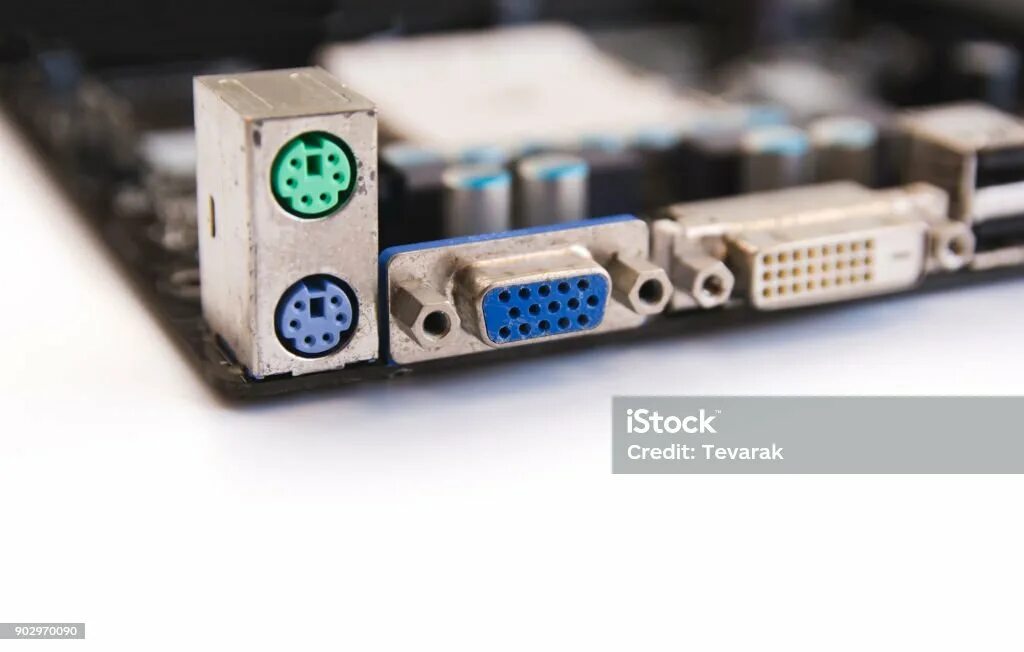 Порт 2. Игровой порт (gameport/midi-port). D-link kvm-121/b1. Port royale 2. Свич 3rg45.