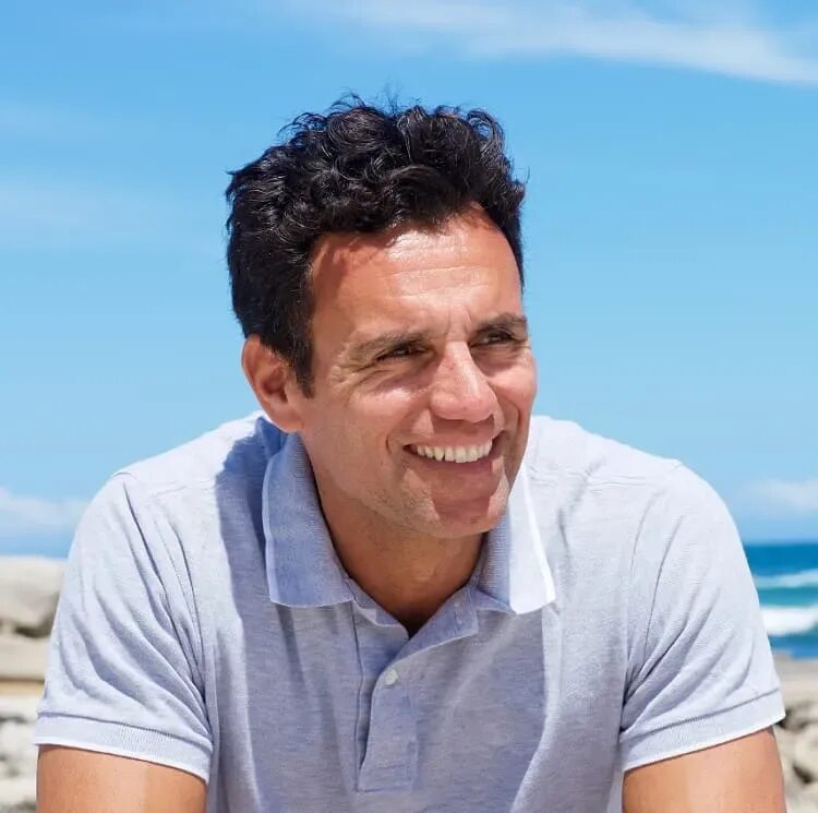 Man over. Умный мужчина. Mens over 30th. Мужчина средних лет. Мужчина среднего возраста.