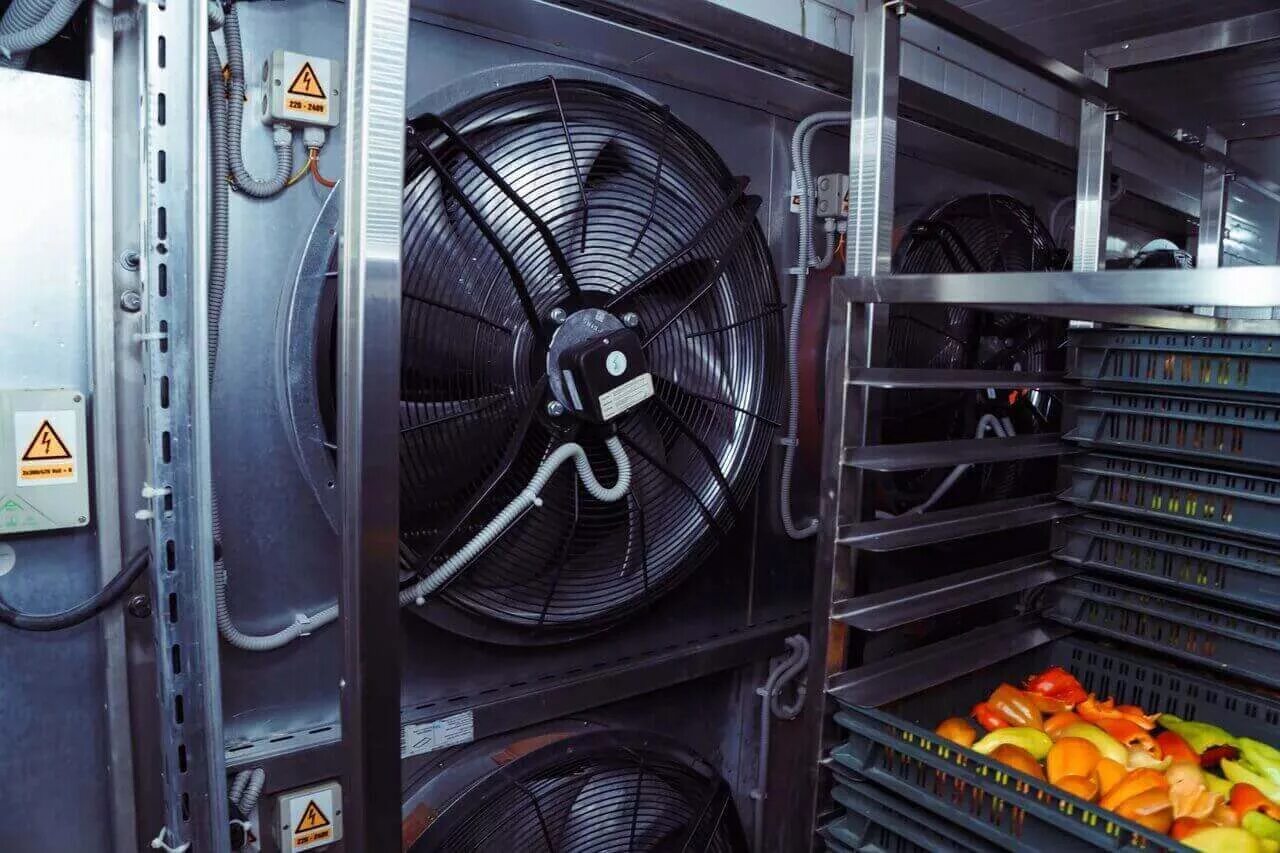 Шкаф шоковой заморозки cr10-g. Холодильный агрегат для шоковой заморозки. Шкаф шоковой заморозки Apach sh07. Шкаф шоковой заморозки и охлаждения cr5-l.