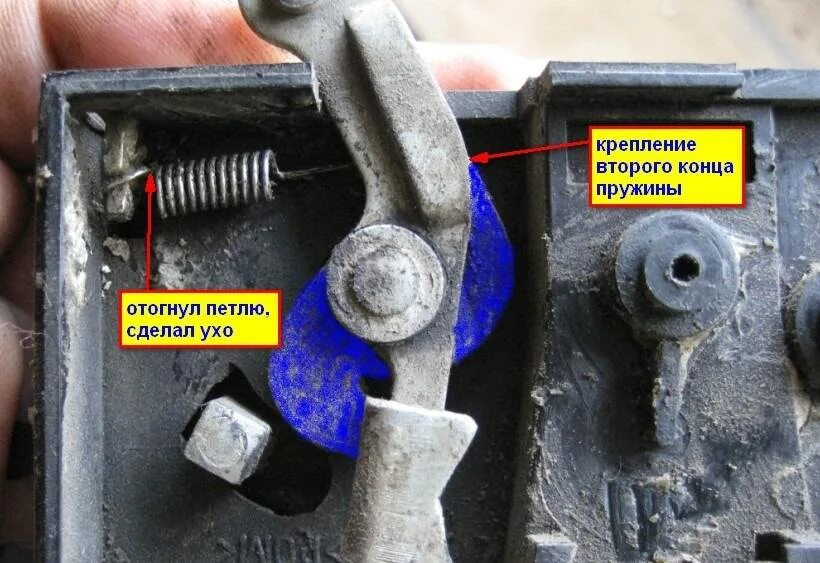 Заклинило заднюю дверь нива шевроле как открыть. Замок передней двери нива шевроле. замок водительской двери нива шевроле. пружина замка двери нива шевроле. замок водительской двери шеви нива.