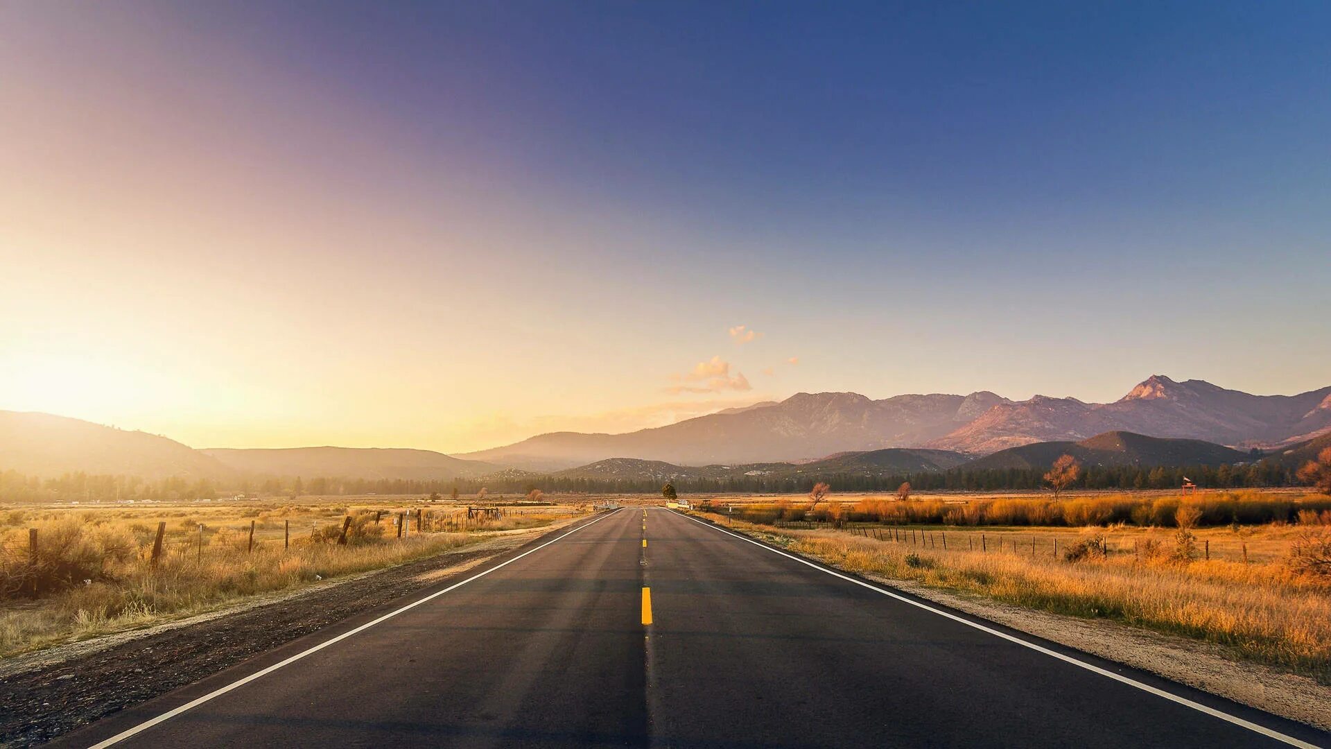 Wide road. Сансет роуд дорога. “Дорога в Пойнт-Рейес” Пихар. Дорога закат. Пейзаж дорога.