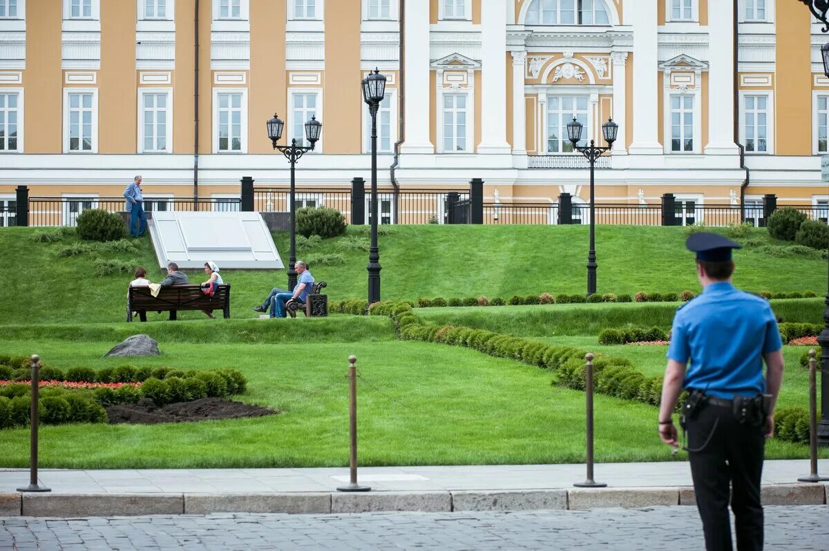 14 й в г. 14 Корпус Кремля снесли. 14 Корпус Кремля сейчас. Парк на месте 14-го корпуса Кремля. Зал 14 корпус Кремля.