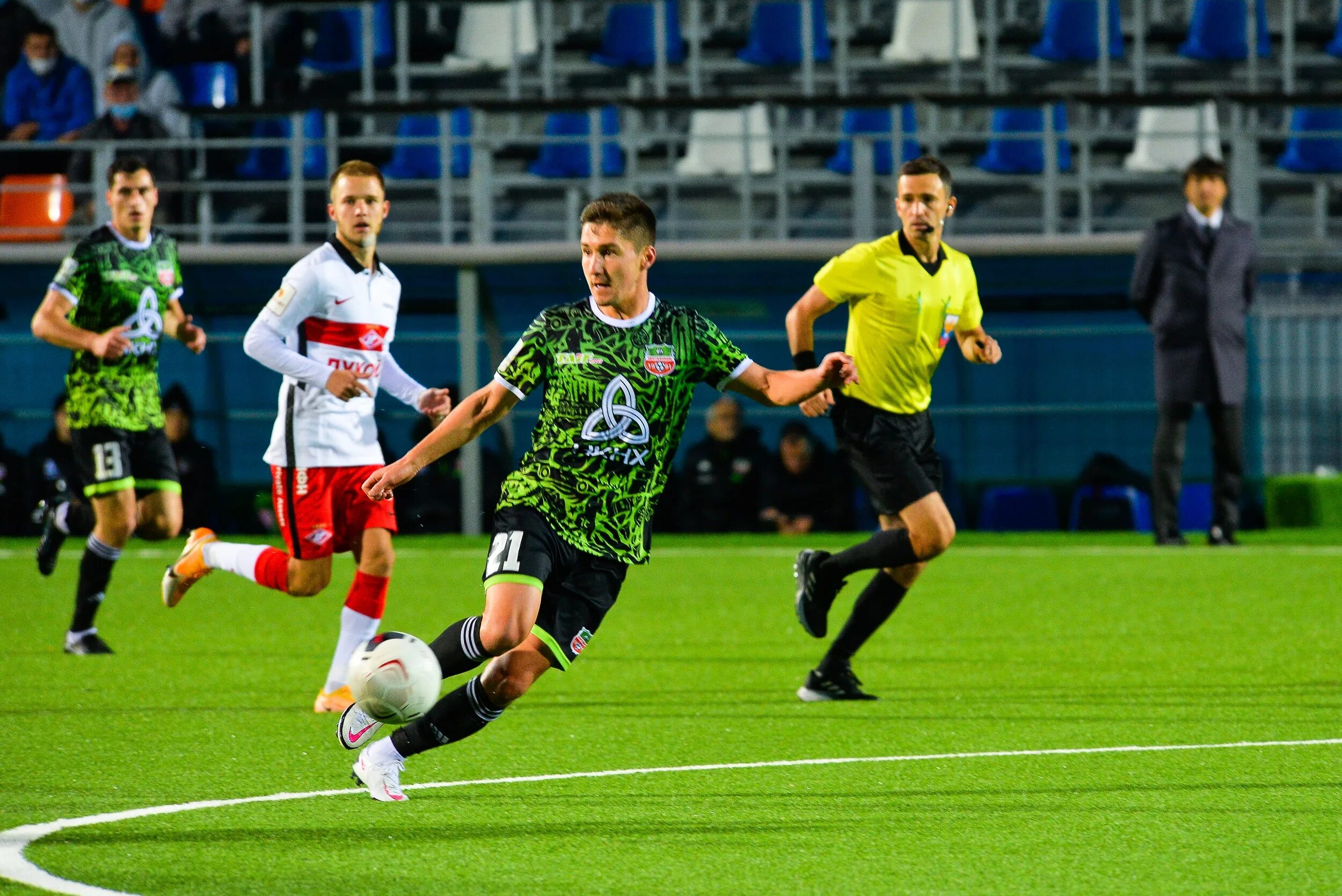 Первенство москвы по футболу вторая. Футбол 2r. Первенство москвы по футболу вторая. Федерация футбола москвы. Первенство москвы по футболу вторая.