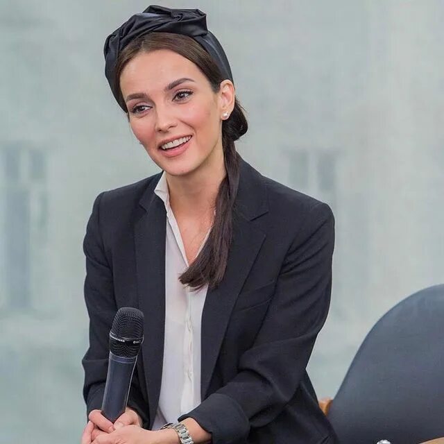Ведущие программы утро. Зимина юлия эриховна петрополитана. юлия дежнова телеведущая. ведущая доброе утро. ведущие утреннего.