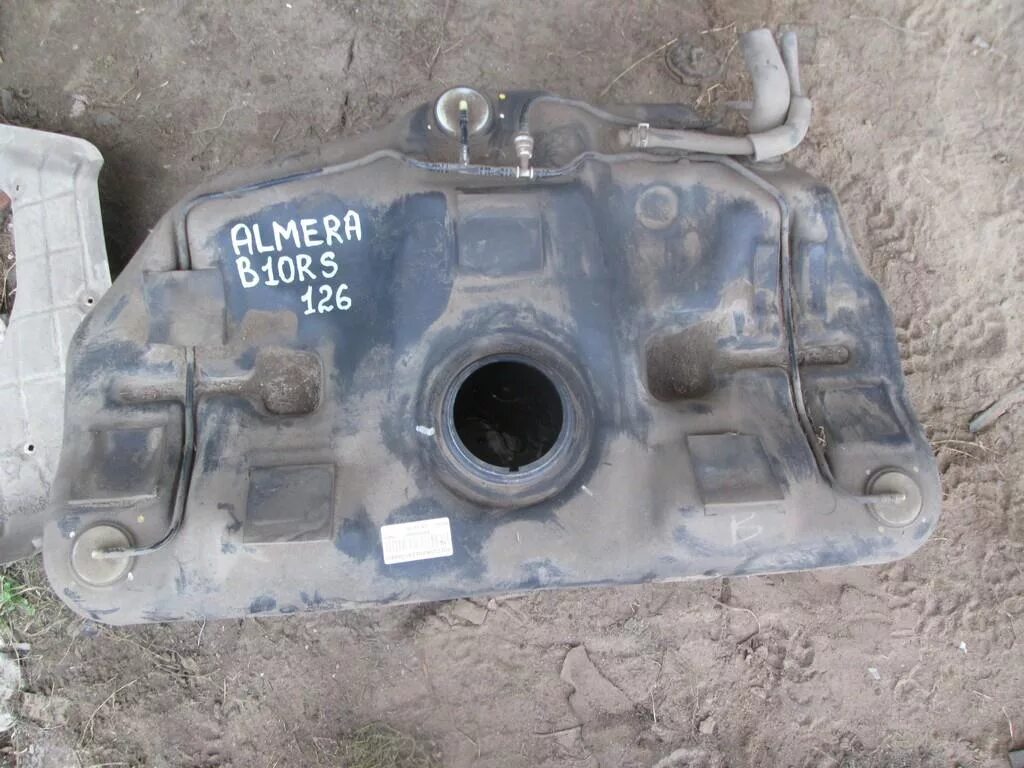 Топливный бак nissan almera n16. Бак ниссан альмера н16. Бензобак ниссан альмера классик. Бензобак ниссан альмера классик. Топливный бак ниссан альмера.