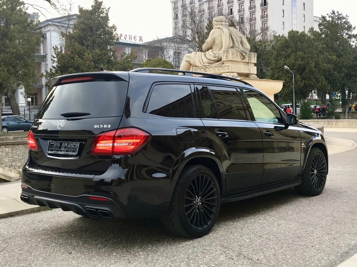 Mercedes benz gls 63