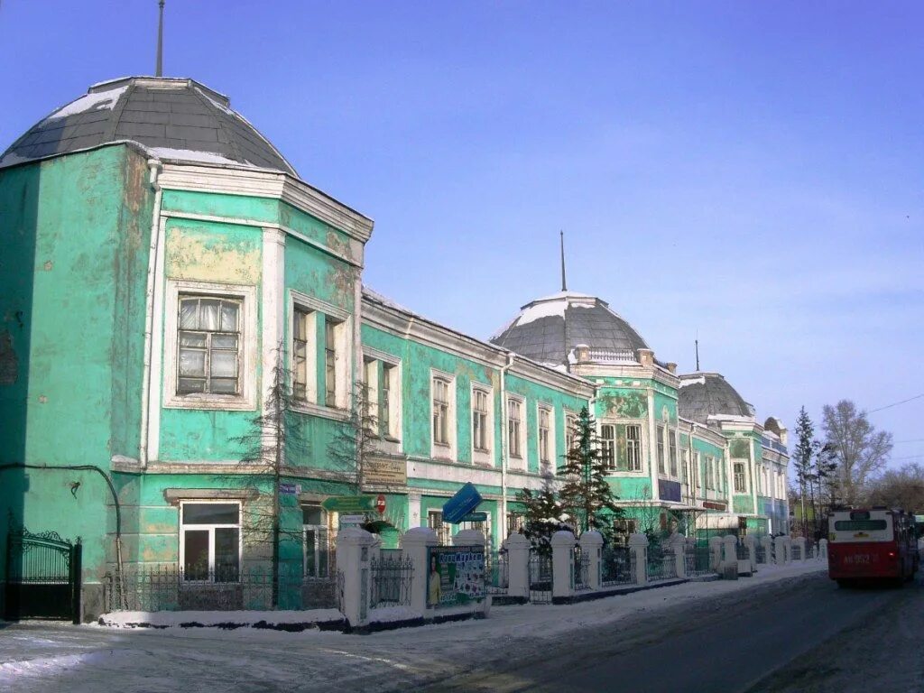 здание барнаульской городской думы. барнаул 2009 год. динамо барнаул 2009. барнаул 2009. алтай барнаул 2009.