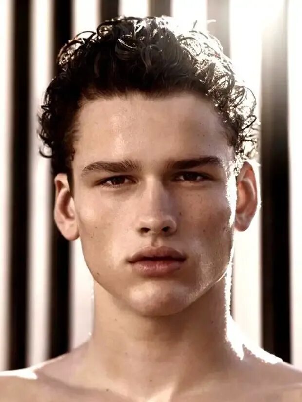 Симон Нессман. Модель Саймон Нессман. Simon Nessman 2021. Simon Nessman 2020 сколько лет.