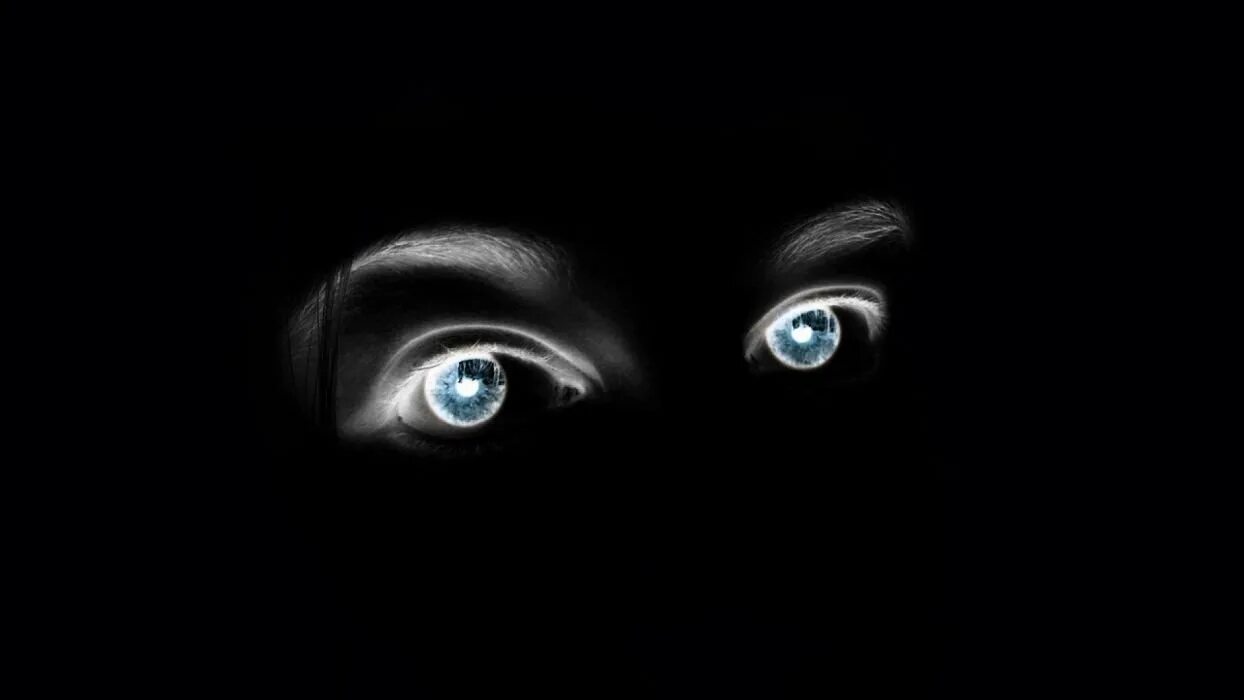 свет фонаря. текстуры видеть в темноте. текстуры видеть в темноте. глаза на черном фоне. глаза на темном фоне.