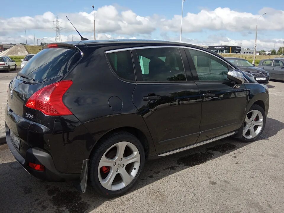 Пежо 3008 колеса. Peugeot 3008 диски. Колеса пежо 3008. Диски на пежо 3008. Пежо 3008 r18.