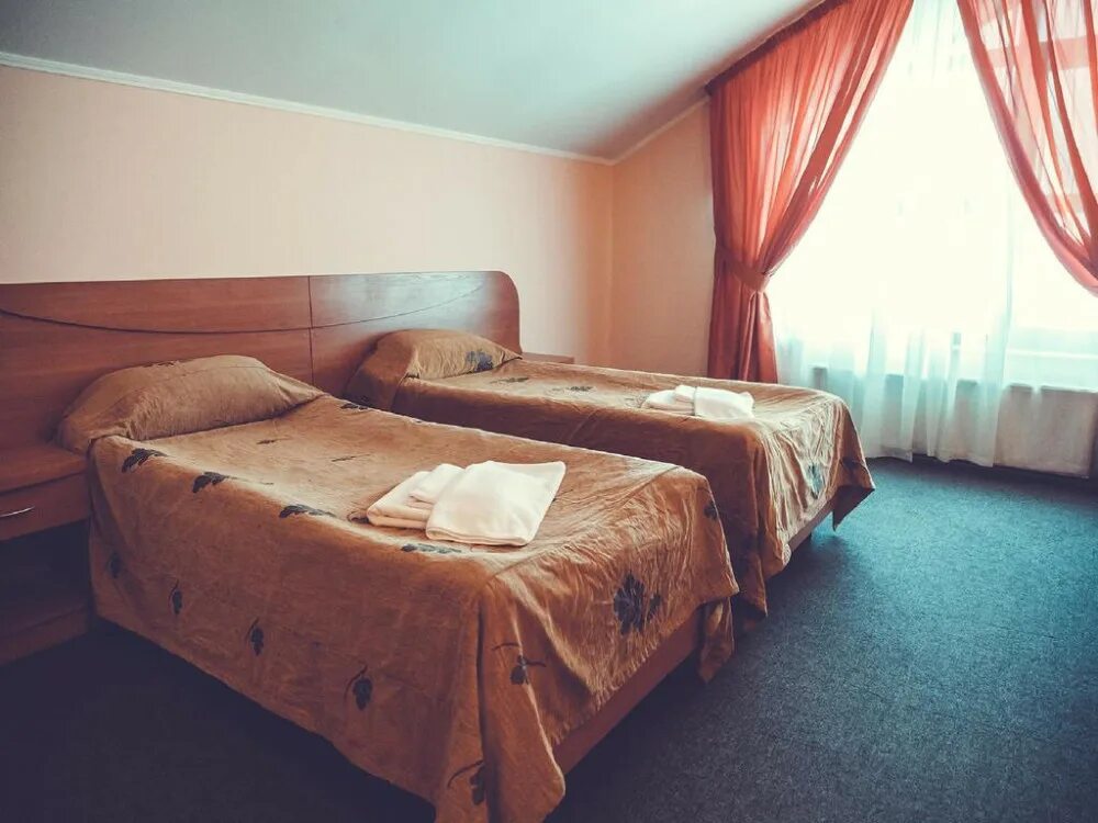 Гелиопарк вербилки. Дмитров гольф резорт 4*. Дмитров резорт. Дмитров гольф отель сорочаны. Дмитров резорт.