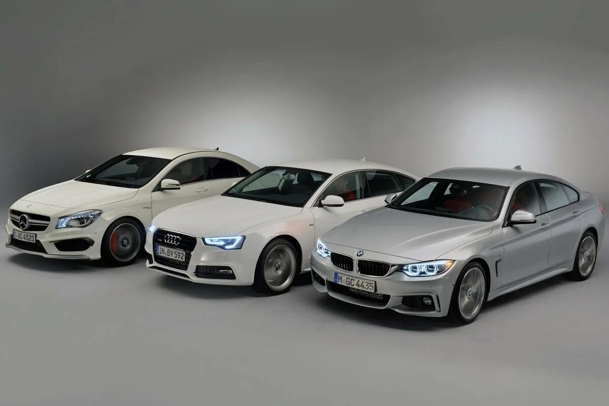 Audi a3 vs BMW 3. Audi a5 vs BMW a5. БМВ Мерседес Ауди. BMW 3 И Audi a4 2022. Машина трио