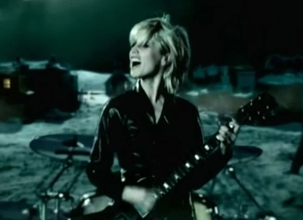 Cranberries promises клип. Cranberries promises клип. Клипы 1999. The cranberries when you're gone. Promises the cranberries.