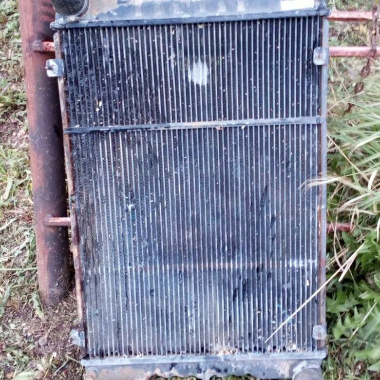 Радиатор охлаждения газель 402. Радиатор медный трехрядный газель 406. Радиатор газель 3302 405. Радиатор газель 402 двигатель. Радиатор газель 402 двигатель.