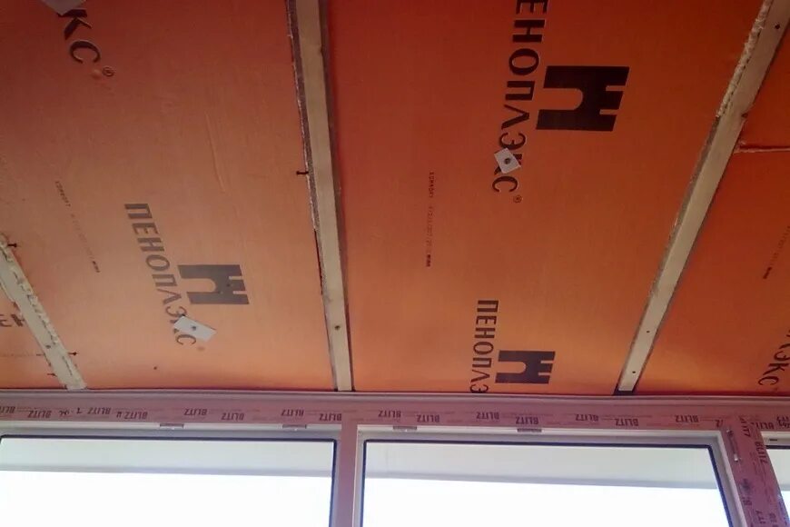 Пеноплекс звукоизоляция. Теплоизоляция потолка балкона пеноплексом. Пеноплекс утеплить для потолок стена. Пеноплекс 50 изнутри. Утеплитель пеноплекс на потолок.