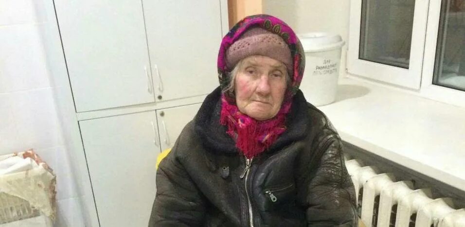 Сдаю бабушку в аренду. Пожилые люди. Как выглядит квартира, пенсионера. Сдаю бабушку в аренду. Старушка в доме престарелых.