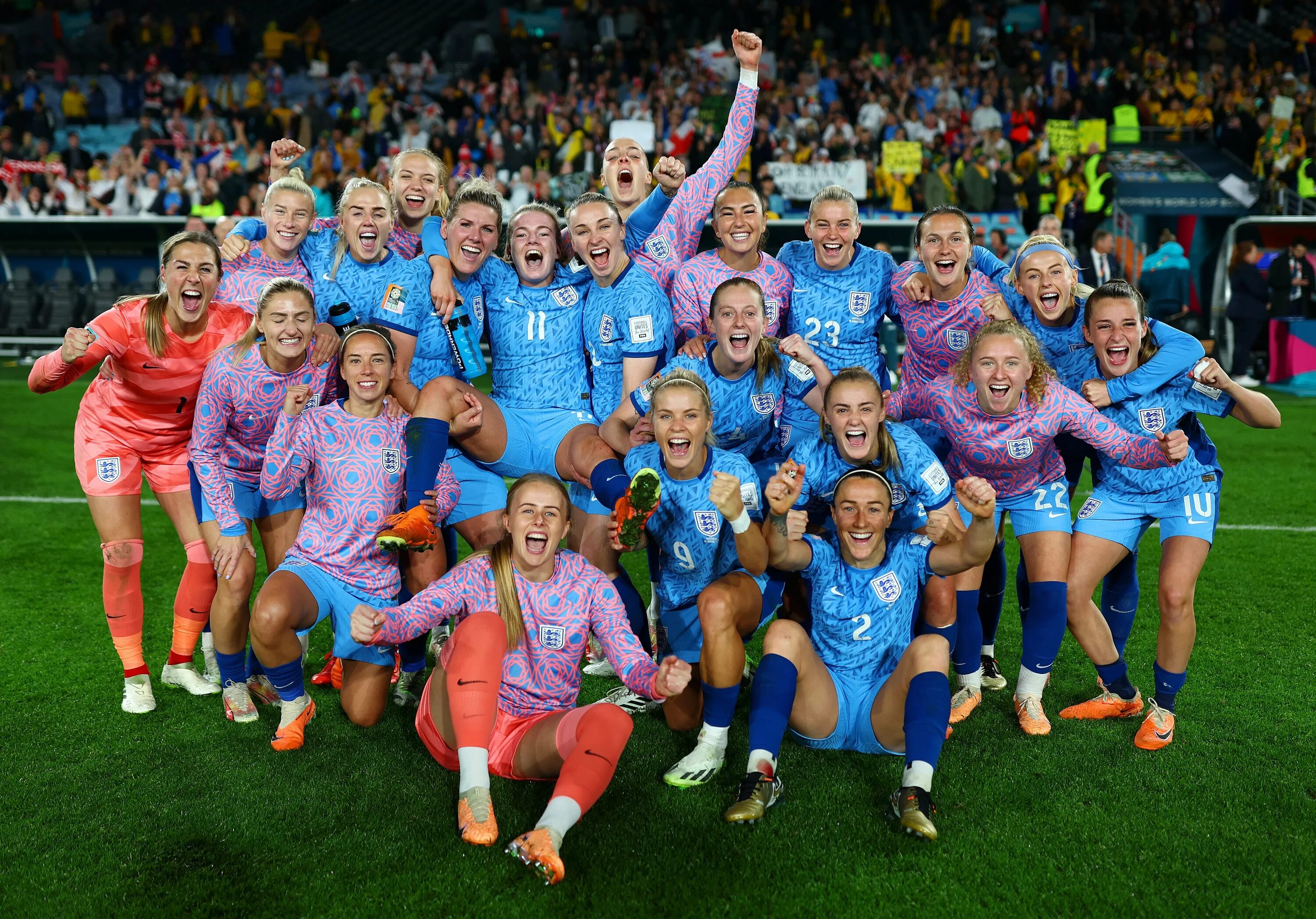 Женский Чемпионат по футболу. Женская сборная Австралии по футболу. Football England Celebration.