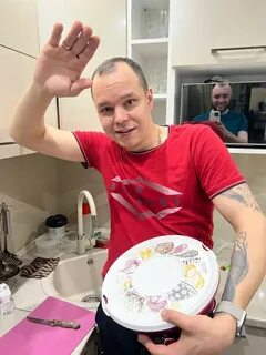 Симон блоггер