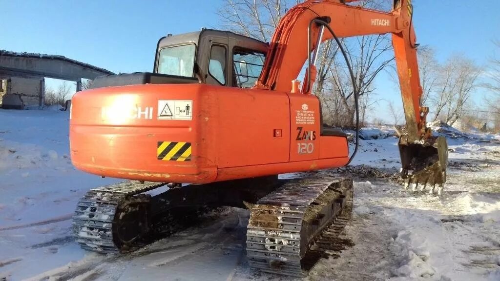 Экскаватор сургуте. Hitachi ZX 120. Hitachi Zaxis zx120. Болотный экскаватор Хундай. Снегоболотоход экскаватор.