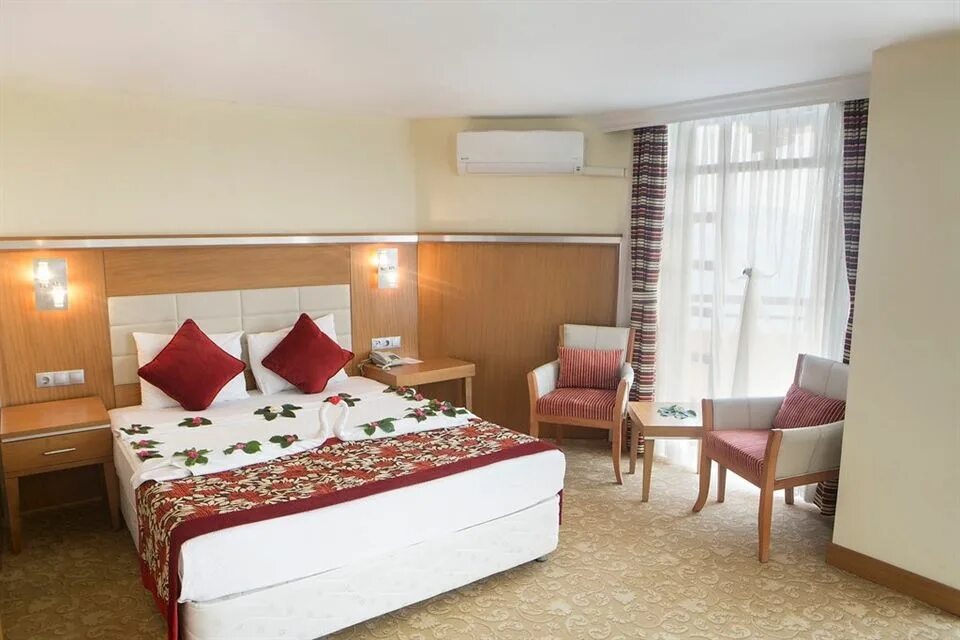 Hotel holiday resort 4. Yel holiday resort. Hotel holiday resort 4. Maya world hotel didyma 4*. The holiday resort 4.