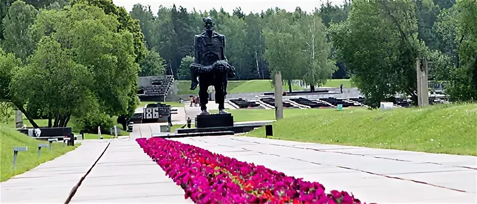 Беларусь у вялікай айчыннай вайне. Хатынь Беларусь. Мемориальный комплекс « Логойский район , Минская область. Хатынь фото мемориал. Архитектурно-скульптурный комплекс "Минск – город-герой".