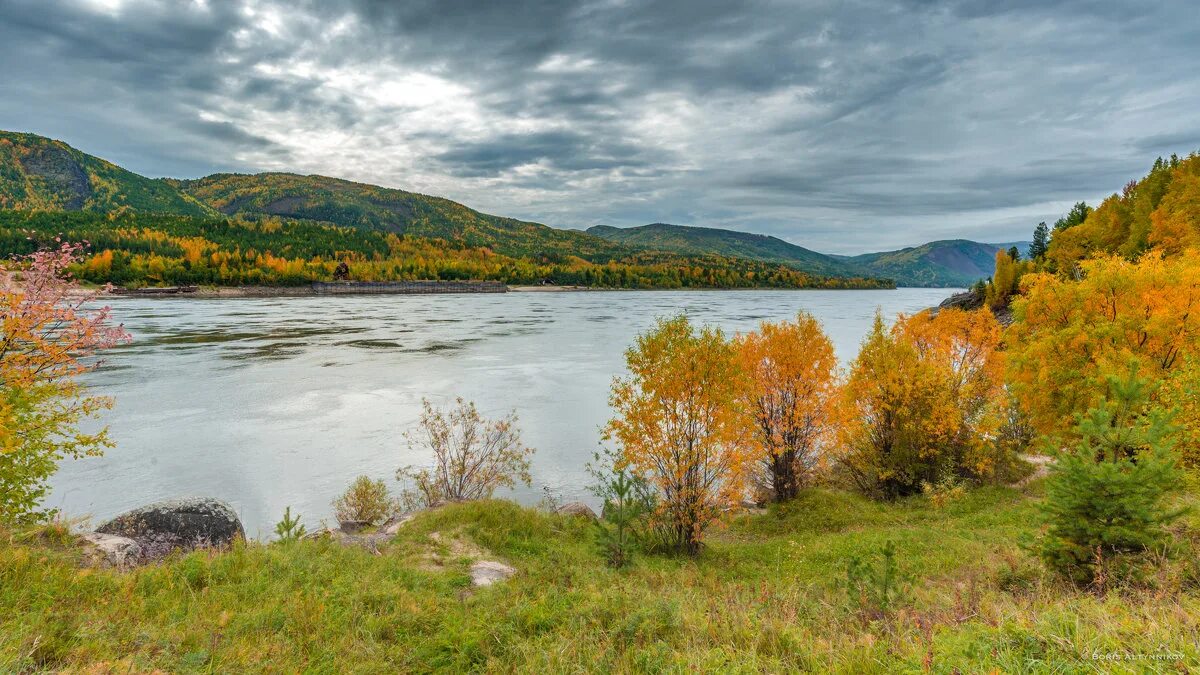 Река витим бодайбо. Река витим в забайкальском крае. Река витим бодайбо. Озеро орон витимский заповедник. Река витим.