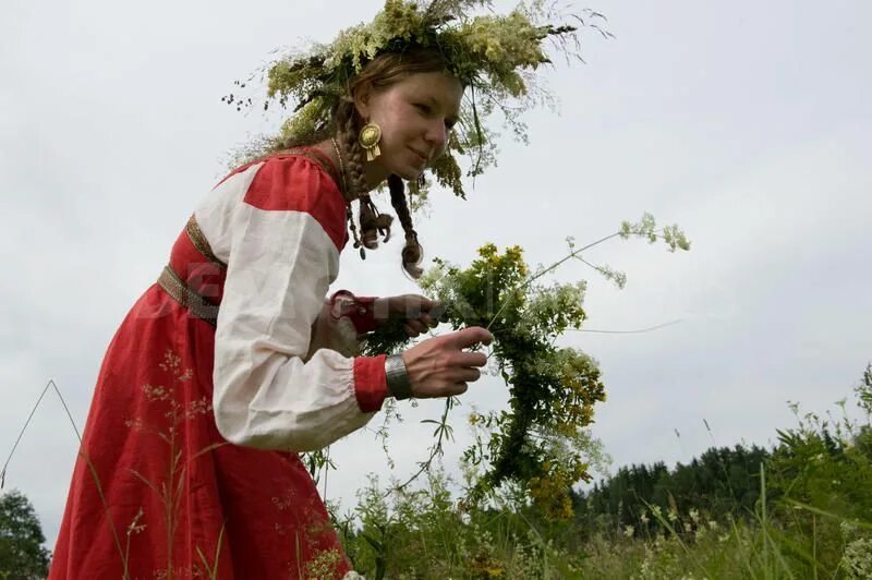 Костюм на ивана купала. Можно ли шить на ивана купала. Купальские травы. Праздник ивана купала купание. Можно ли шить на ивана купала.