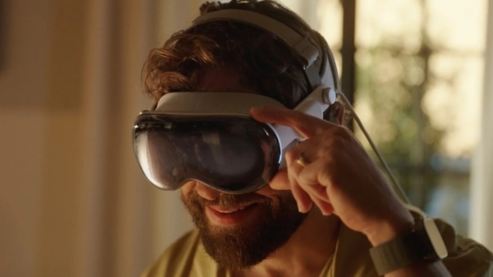 Очки вижен про. Очки дополненной реальности apple 2025. vr шлем на ардуино. vision pro очки. гарнитура vision pro.