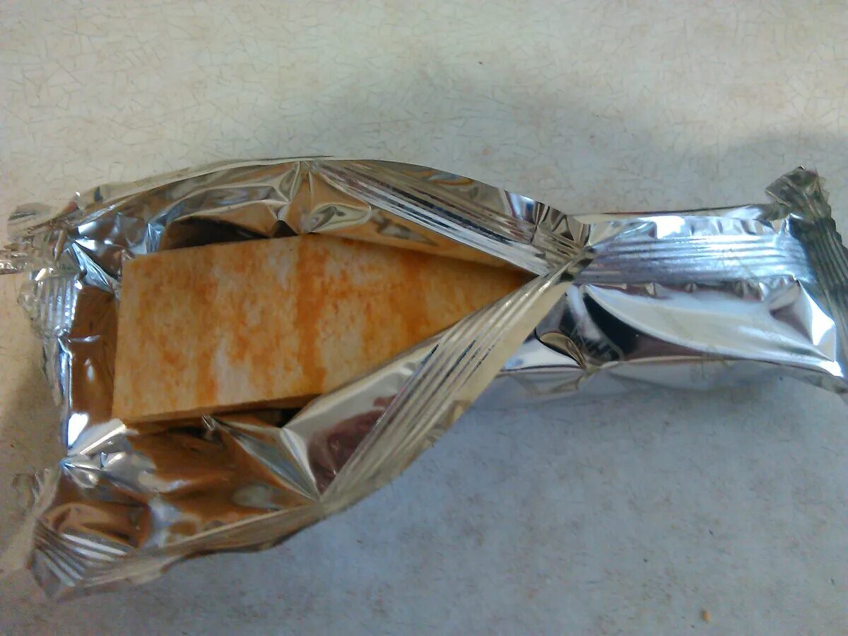 Органайзер из круглой упаковки от чипсов. Можно ли переработать упаковку от чипсов. Упаковка от чипсов принглс. Фольгированная упаковка для чипсов. Чипсы в упаковке.