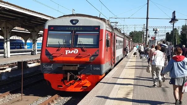 Спб поезд витебский. Витебский вокзал Оредеж. Электрички Оредеж Витебский вокзал. Электричка СПБ- Оредеж. Поезд 6115, Санкт-Петербург (Витебский вокзал) — Павловск.