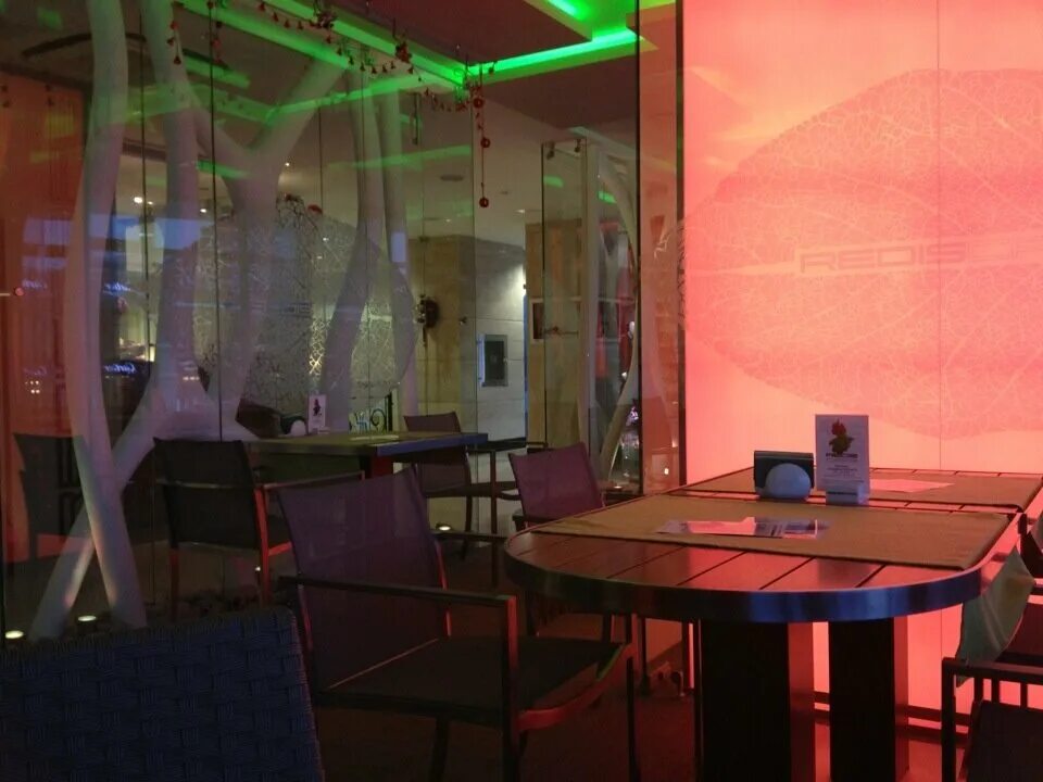 кафе редис картинка. редис кафе екатеринбург. ресторан зож. ресторан гости екатеринбург сакко и ванцетти.